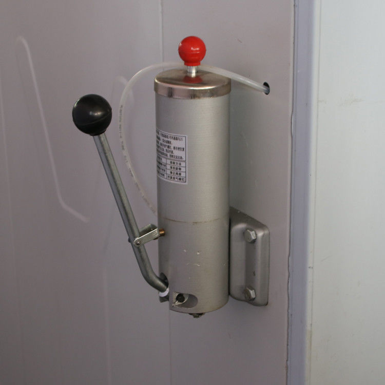 1750*1800*1980 mm voorste laadkapper voor automatische wasmachine in Italië